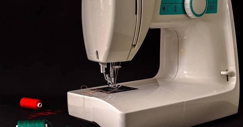 Usha Or Singer Sewing Machine: Which Is Best For Home Use? Best Sewing Machine In India For Home Use: Usha Janome Dream Stitch Or Singer 8280?