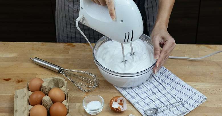 Best Electric Beater For Cakes In India 2023 (For Whipping/Baking) Best Electric Beater For Cakes In India: Top 7 Hand Mixers