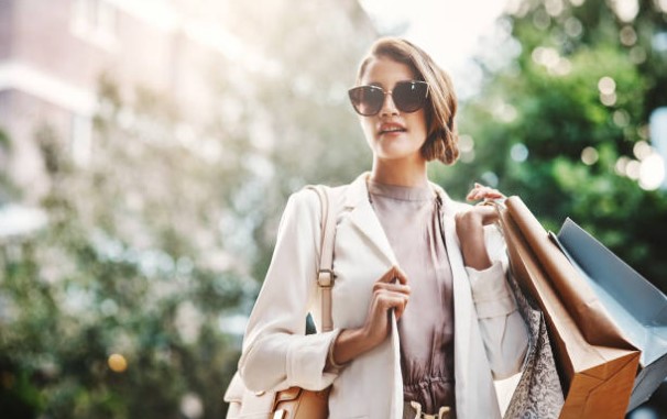 The Essential Accessory: Exploring the Timeless Appeal of Women’s Tote Bags